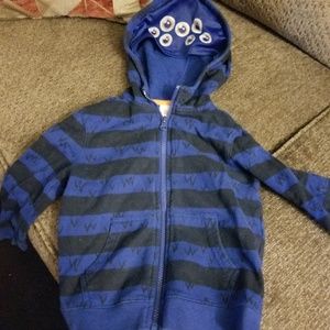 3/$20 Adorable boys zip up hoodie